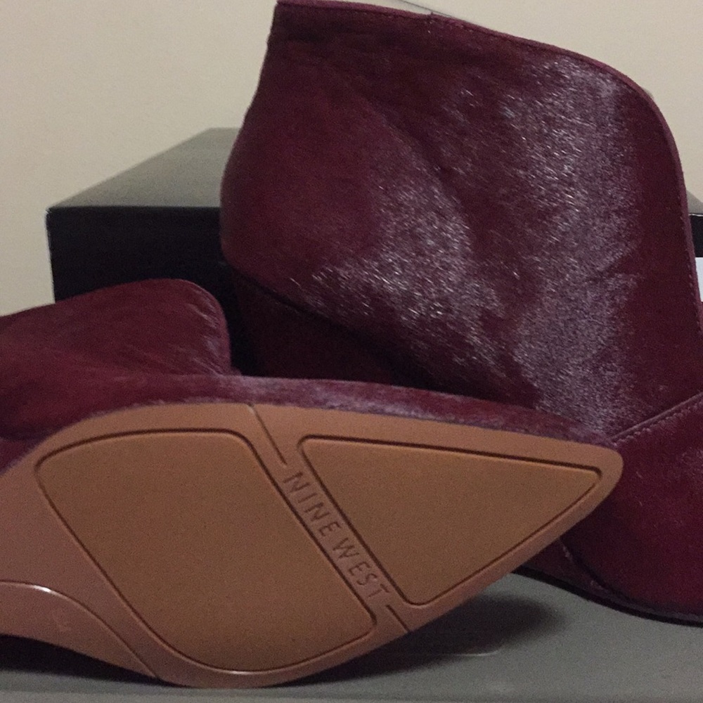 Wedge Booties - Deep Red Color - Picture 3 of 7